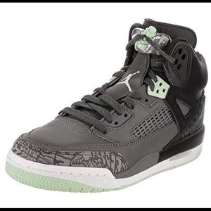Nike Jordan Kids Jordan Spizike 7 Basketball Shoe